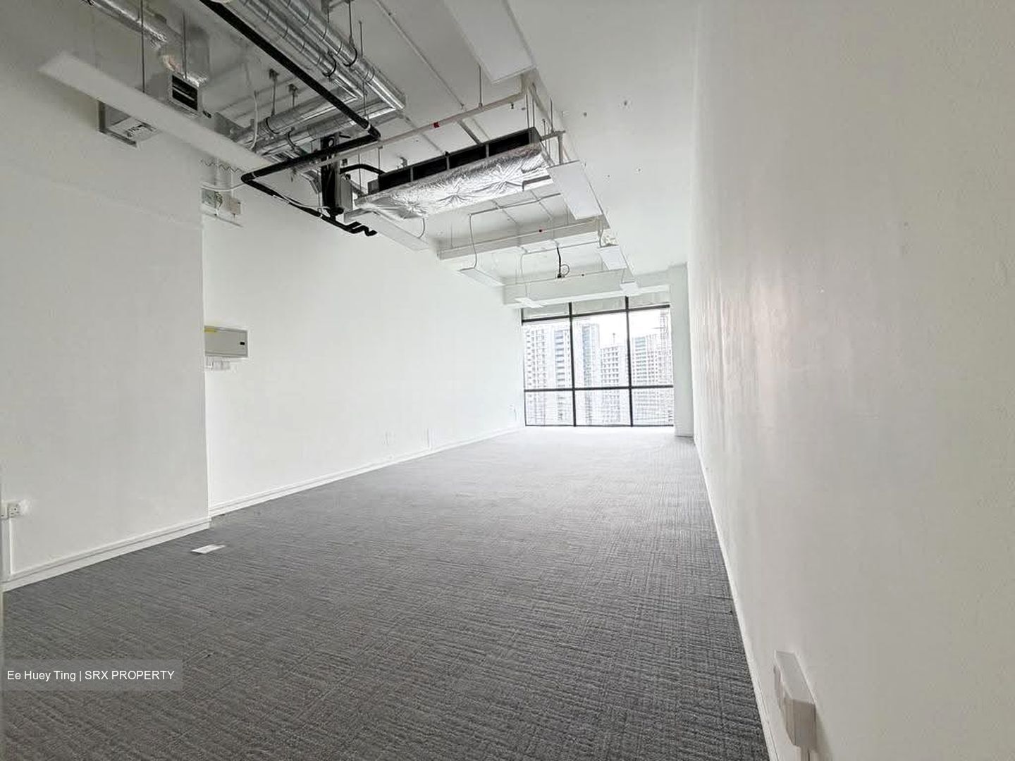 Woods Square (D25), Office #616944191